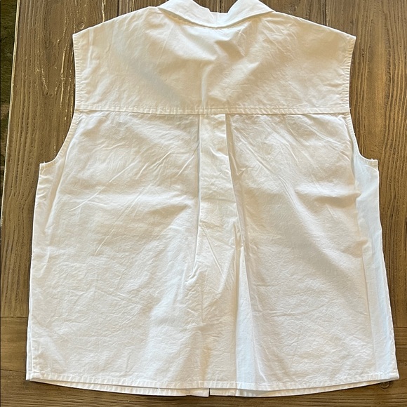 NWT DKNY White Sleeveless Blouse with Embroidery - Picture 6 of 6